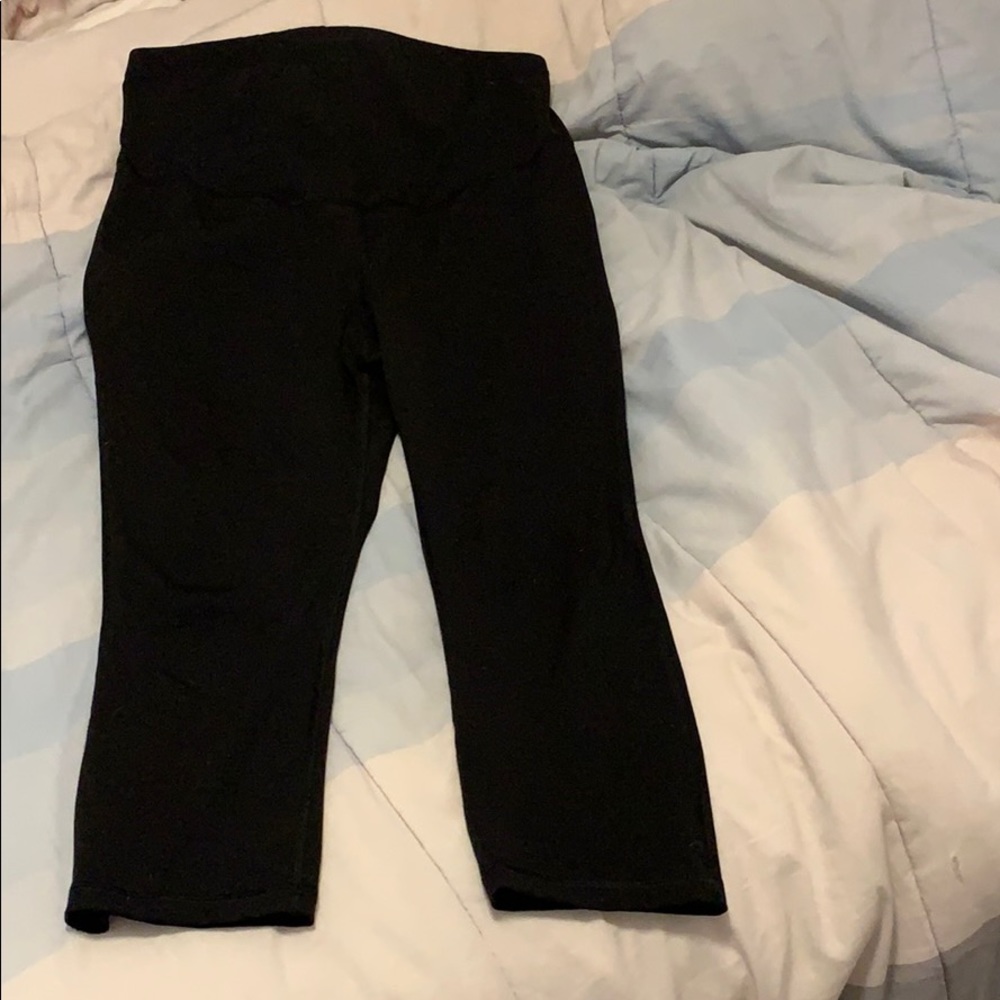 Old Navy Maternity Crop Leggings Medium